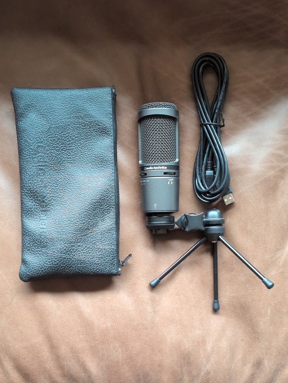 Audio Technica USB Condenser Microphone Kit - Black and Silver